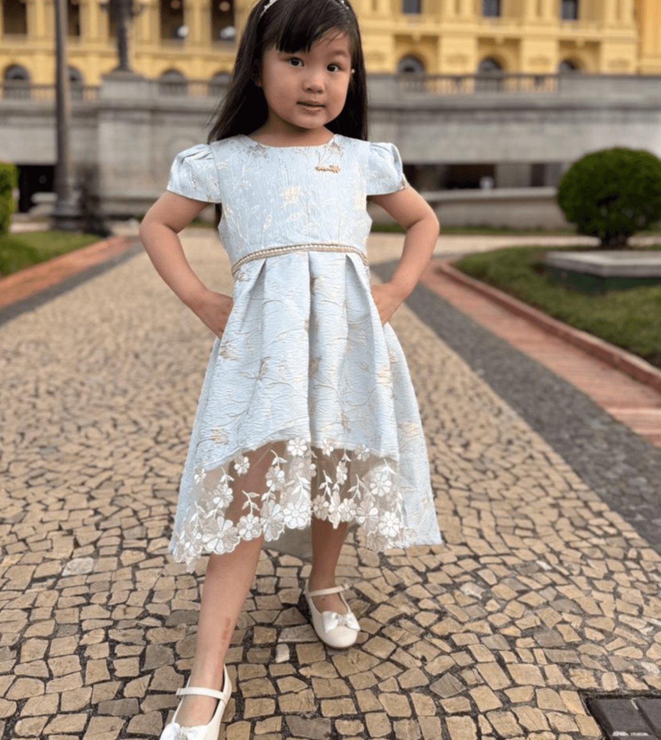 Vestido de Festa Perolas com Strass Tule em Renda Infantil