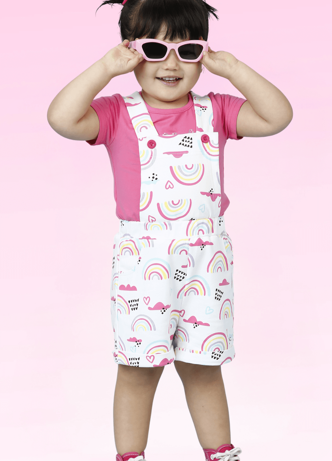 Jardineira Infantil com Blusinha Arco Ires Menina Verão